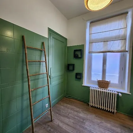 Dans Maison De Maitre בית אירוח *